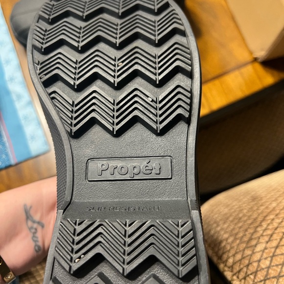 Propét Winter Boots - Picture 5 of 7